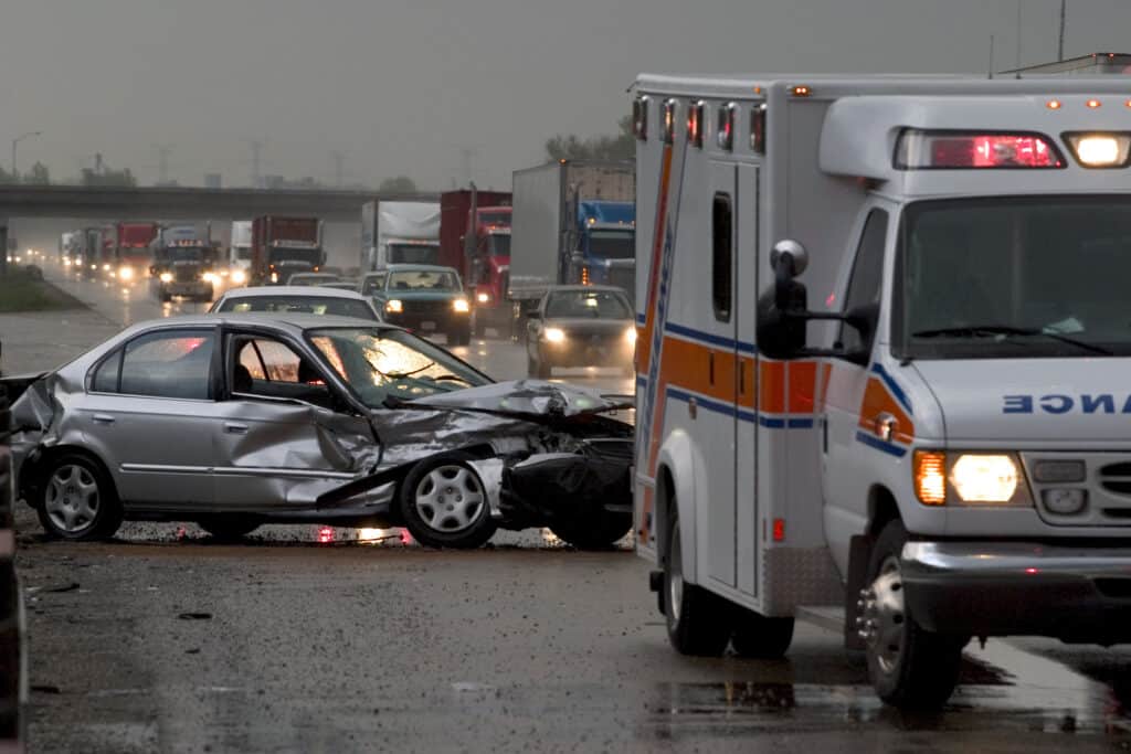 Multi-vehicle freeway crashes are some of the most chaotic and dangerous accidents on California roads. These collisions often happen in seconds but can involve numerous vehicles, severe injuries, and complicated questions about liability. Busy freeways throughout Northern California, including Interstate 680, I-80, and Highway 101, regularly see chain-reaction crashes caused by speeding, distracted driving, unsafe lane changes, and wrong-way drivers.
