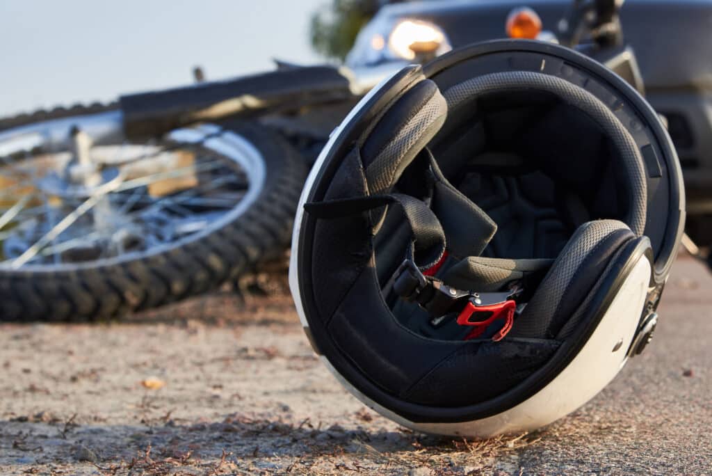 Motorcycle accidents can result in some of the most serious injuries seen in personal injury cases. Because riders have less physical protection than occupants of passenger vehicles, a collision that may seem minor can lead to significant injuries, long-term medical care, and time away from work. After a motorcycle accident, one question often comes up: Does wearing a helmet affect your ability to recover compensation? California has strict motorcycle helmet laws, and helmet use may become a factor during an injury claim. However, determining who is responsible for a crash and evaluating the damages caused by that crash are separate issues.